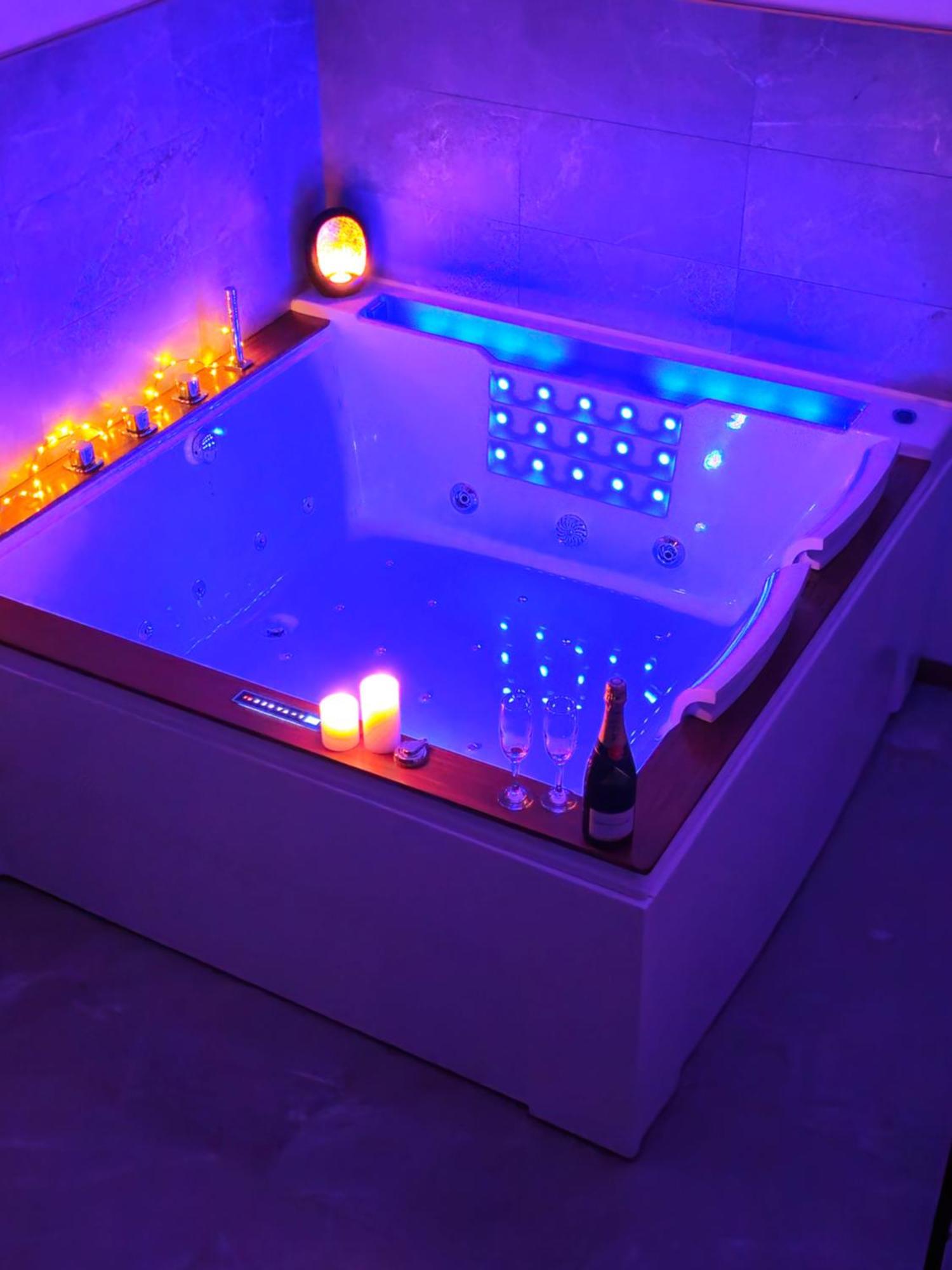شقة Loft De Luxe Le Chic, Grand Jacuzzi, Vue Port De Plaisance سانت-فاليري-أون-كو المظهر الخارجي الصورة